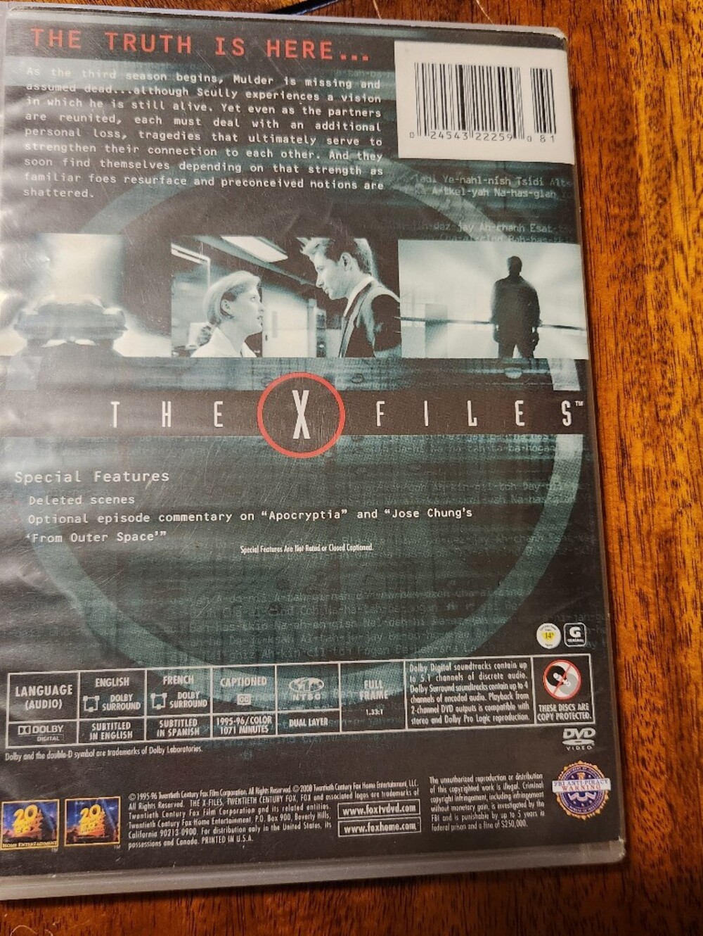 The X-Files Season 3 DVD - Picture 2 of 2